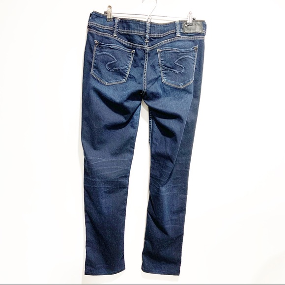 [SOLD] Silver Jeans co Suki Skinny Mid Rise Dark Wash Jeans - Picture 2 of 6